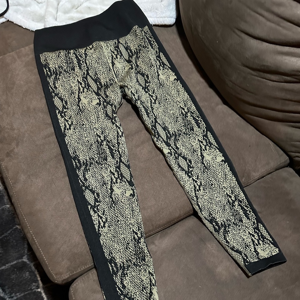 Fabletics part mesh/see through on sides Large snakeskin leggings
